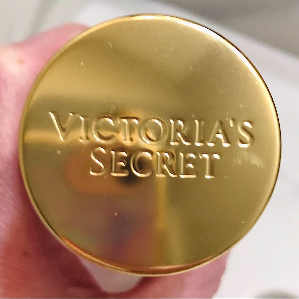 🆕🔥VICTORIA SECRET SPRAY MIST(SPRING POPPIES)SMELLS SUPER GOOD!FULL SIZE&NWT!! - Picture 6 of 10